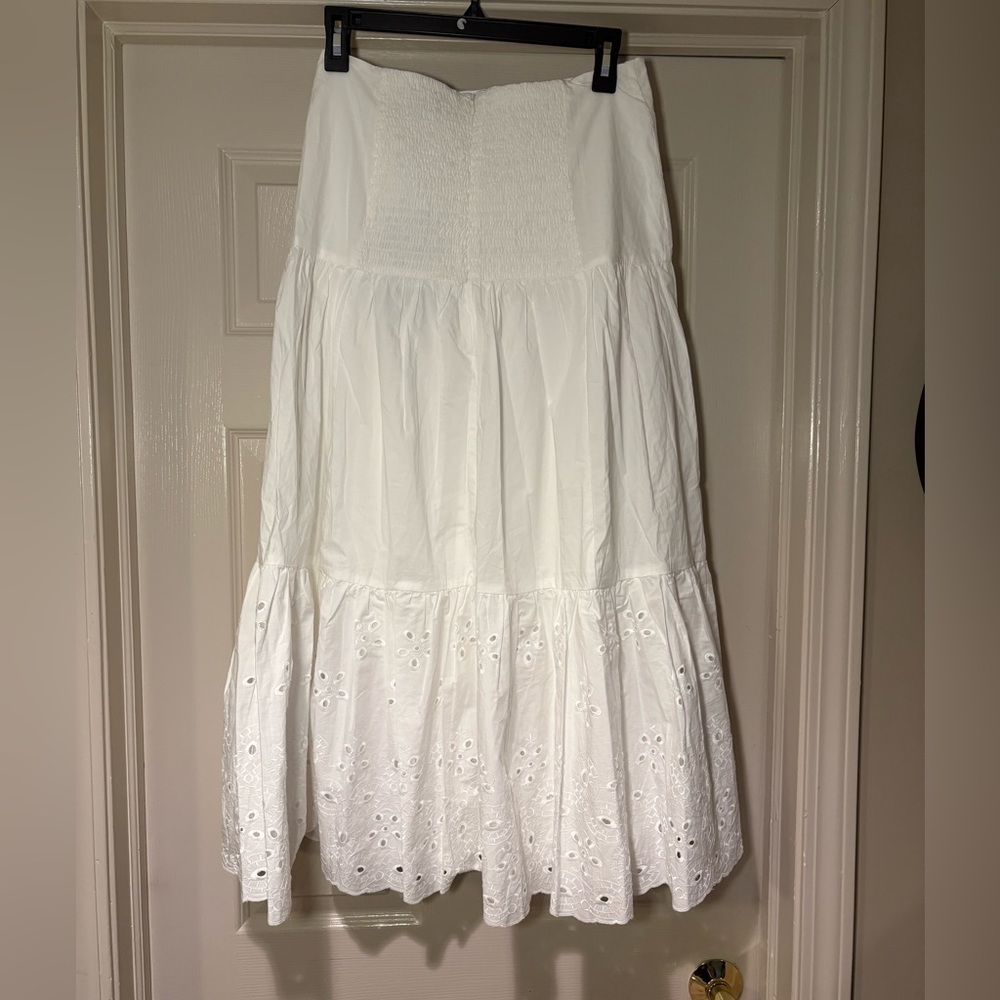 Stunning En Saison White Tiered A-Line Maxi Skirt - Picture 8 of 12